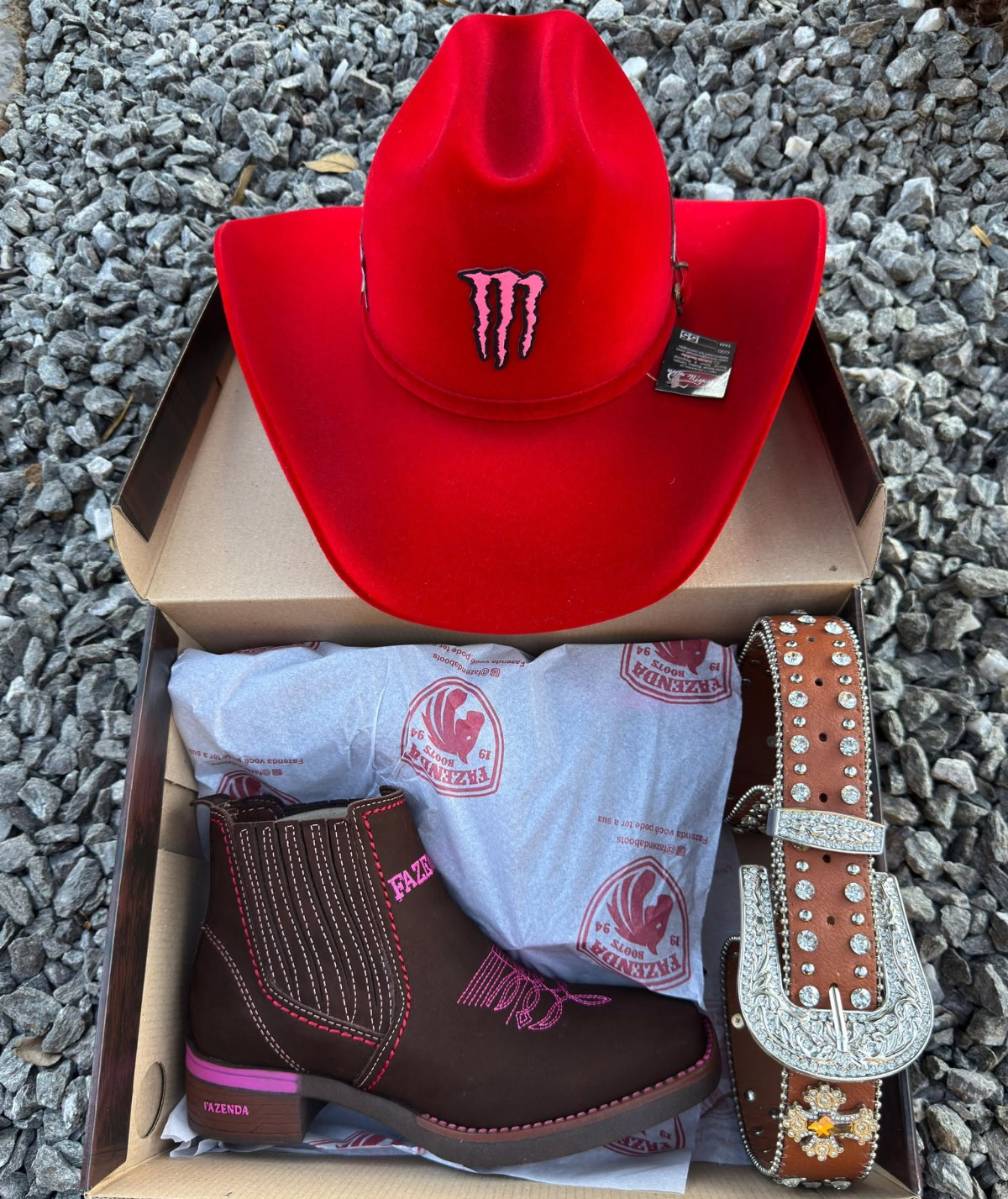 Kit Completo Mulher Bruta: Força, Estilo e Resistência